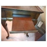 Ethan Allen Queen Ann Pull-Out Tray Expandable Side End Occasional Table, L 30” x H 25 ½” x W 18 ½”
