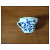 103 pc. Blue Danube Onion China set