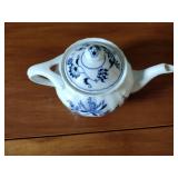 103 pc. Blue Danube Onion China set