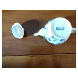 103 pc. Blue Danube Onion China set