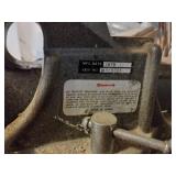 Duracraft heavy duty bench vise