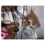 Luxo articulating industrial magnifying lamp, 22 watt 118v