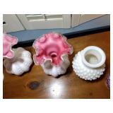 6 Fenton pieces: 5 vases and 1 shade