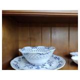 Early American Hutch/Buffet