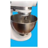 Kitchenaid Classic stand mixer with 4.5 QT stainless bowl and whip or dough hook