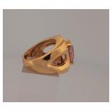 14Kt gold and diamond ring 13 g. Size 7 3/4