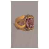 14Kt gold and diamond ring 13 g. Size 7 3/4