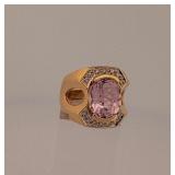 14Kt gold and diamond ring 13 g. Size 7 3/4