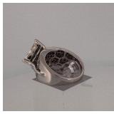 14KT white gold and diamond ring 9 grams