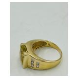 14k Diamond ring size 8 weighs 7 grams