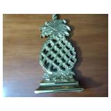 Williamsburg Virginia MetalCrafters: (2) 1999 trivets; 2001 door stop; Skelton key