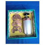 Vintage  Mirro Dial-A-Cookie Cookie Press ~ 12 Holiday Designs 3 Discs & Pastry