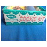 Vintage  Mirro Dial-A-Cookie Cookie Press ~ 12 Holiday Designs 3 Discs & Pastry