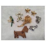 Large Lot of Assorted Brooches/Pins