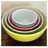 Vintage 1940s Set of 4 Four Pyrex Primary Color Nesting Bowls plus Extra Bowl