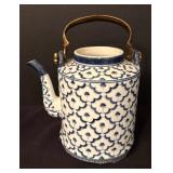 Traditional Thai Teapot with Ginger Jar