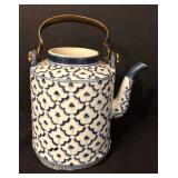 Traditional Thai Teapot with Ginger Jar