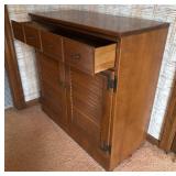 Vintage Ethan Allen Baumritter Heirloom Maple and Birch Cabinet