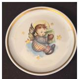 Five Adorable Plates by The Berta Hummel Museum Miniature Plate Collection