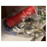 Kitchenware Collection Including Universal Food & Meat Chopper and Pampered Chef Batter Bowl