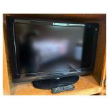 Insignia NS-L32Q-10A 32-Inch LCD TV with Remote