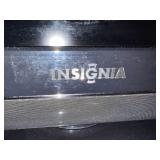 Insignia NS-L32Q-10A 32-Inch LCD TV with Remote