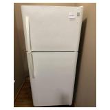 Kenmore Top Freezer Refrigerator 69" H x 30" W x 35" D