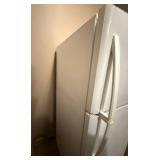 Kenmore Top Freezer Refrigerator 69" H x 30" W x 35" D