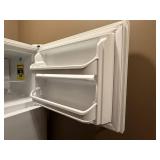 Kenmore Top Freezer Refrigerator 69" H x 30" W x 35" D