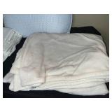 Beautyrest Bedding Set with 3 Pillows, Sheets, and Blankets