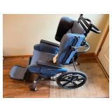 Broda Synthesis Tilt Recliner Model WC-19 with Operating Manual