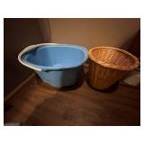 Wooden Shelf, Collection of Household Cleaning and Organizing Supplies (contents unverified) & Pet Leashes