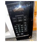 GE Over-the-Range Microwave Oven with Convenience Cooking Controls