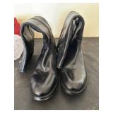 Munro Black Leather Boots Size 9M