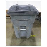 96 Gallon Toter Trash Container - Cracked Lid