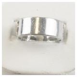 AVON Openwork Floral Silver Tone Base Metal Band. Size 7.5 - 7.75.