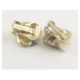 Swaboda  Vintage Green Jade & Pink Salmon Coral Tulip Gold Plated Clip-On Earrings .