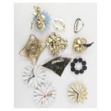Various Base Metal Brooches.