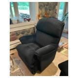 La-Z-Boy Black Recliner Set and Loveseat with Manual Recline