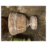 Set of 3 Decorative Garden Urns