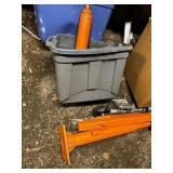 Set of Hydraulic and Trailer Stabilizer Jacks