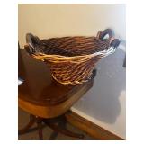 Set of 2 Wicker Baskets with Apple Design