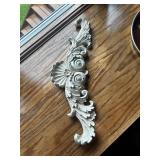 Decorative Wall Accent, Plaque with Inspirational Quote, and Vintage Magazine Tin