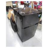 Dorm Fridge/Freezer 19"x19"x33"