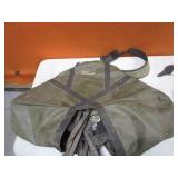 (17) Goose Decoys & Carry Bag