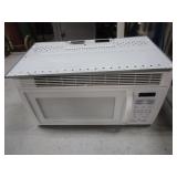 Amana Radarange Above Stove Microwave w/Exhaust Fan