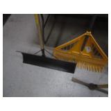 Extendable Post Auger, Pick Axe & Misc Hand Tools