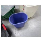 Misc Totes & Garbage Cans