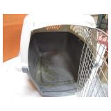 Pet Carrier/Kennel 16"x16"x24"