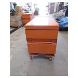 RIGID JOB BOX WITH CASTERS
